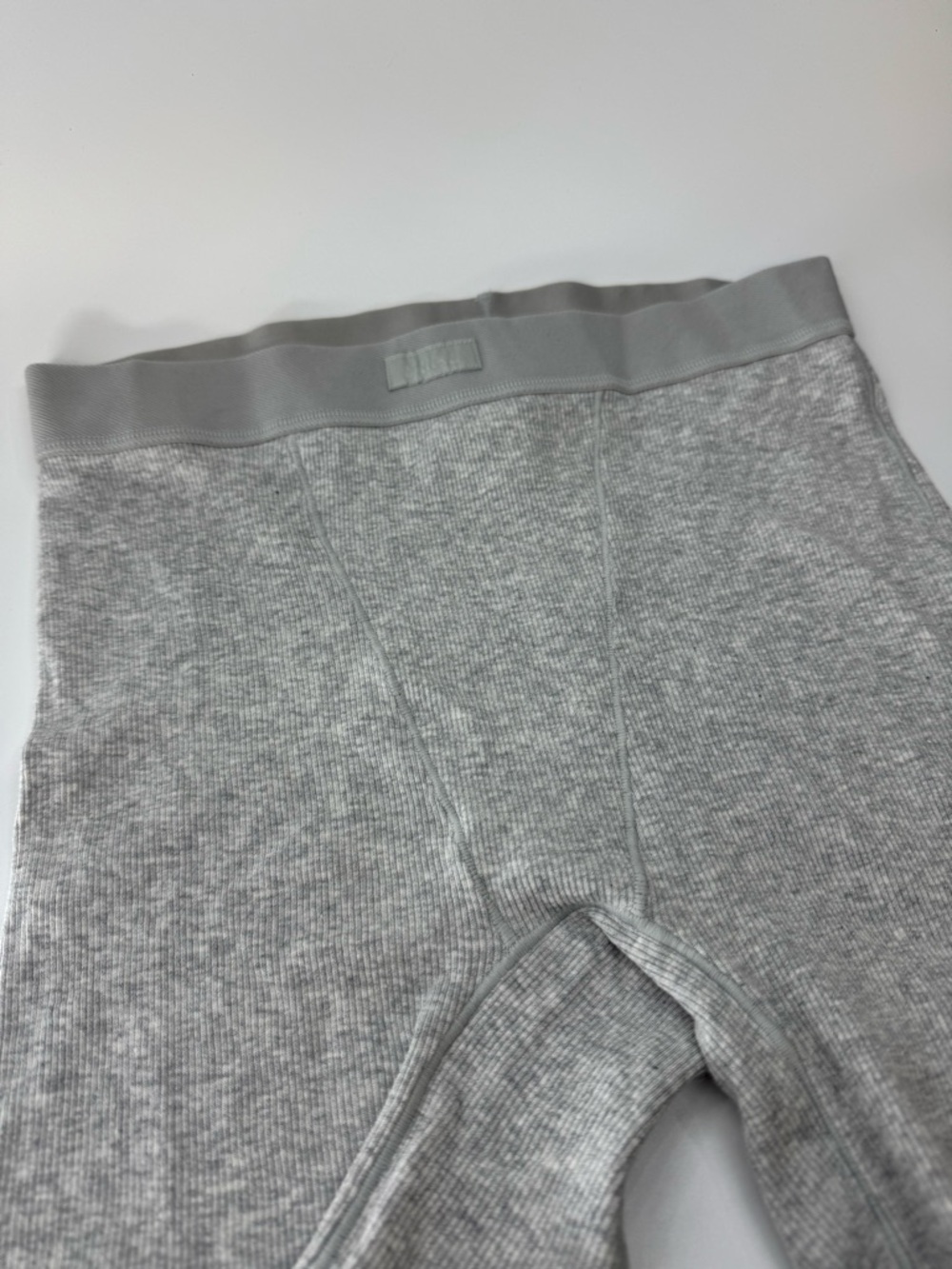 Skims Light Heather Grey Ribbed Boxers NWT Medium - Picture 2 of 8